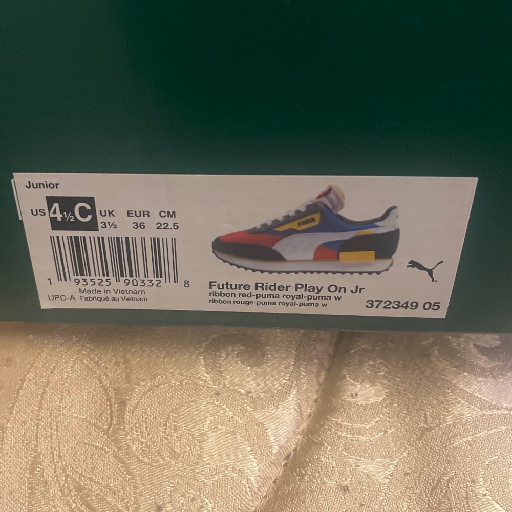 Big Kid Puma Gym Shoe
